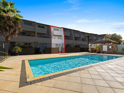 11/3 Riverside Road, Orewa
