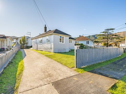 23 Strand Crescent, Naenae
