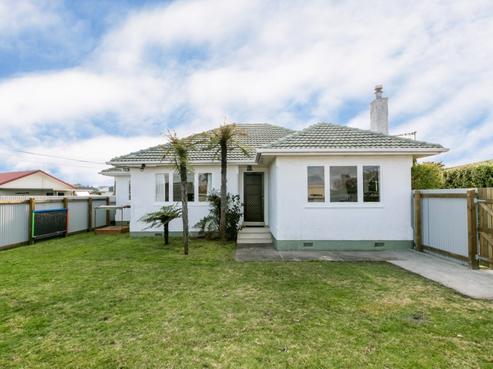6 Howard Road, Taradale