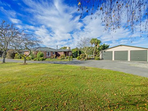 1646 Clintons Road, Darfield