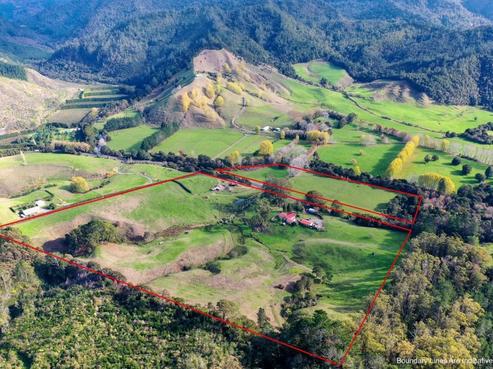 1014 Tairua Road, Whangamata