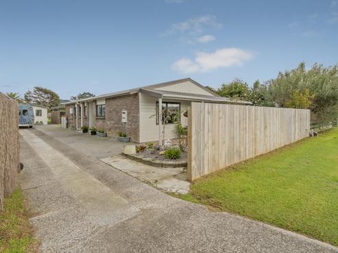 6 Moewai Park Road, Whitianga