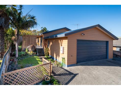 155 Brian Crescent, Stanmore Bay