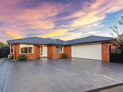 20B Applewood Place, Casebrook