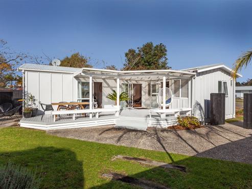 144A Kiwi Road, Whangamata