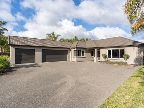 36 Darjon Drive, Huntington