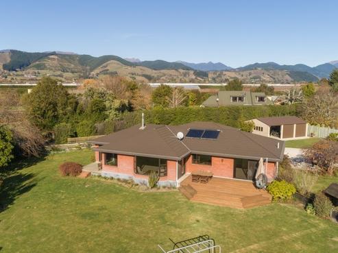 76 Ranzau Road, Hope