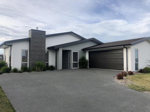 8 Whiteoak Grove, Tinwald