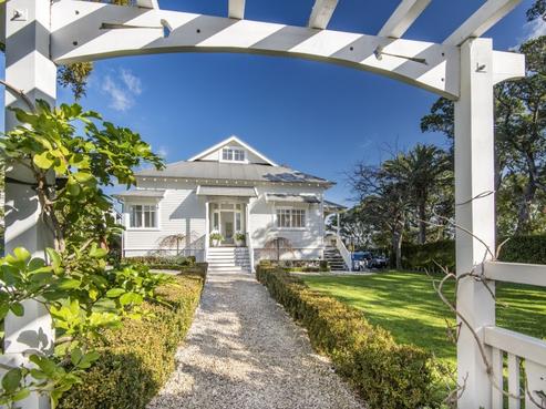 13 Second Avenue, Stanley Point