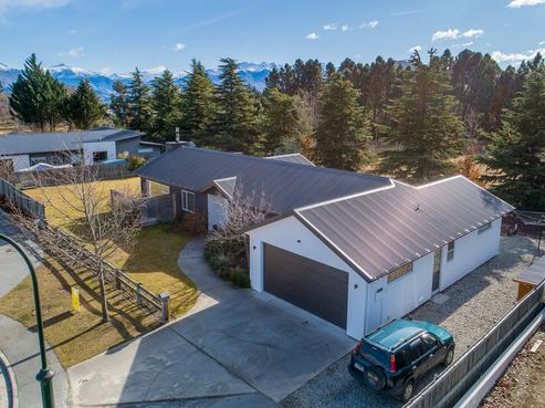 23 Bevan Place, Wanaka