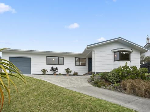 14 Frances Street, Waikanae Beach