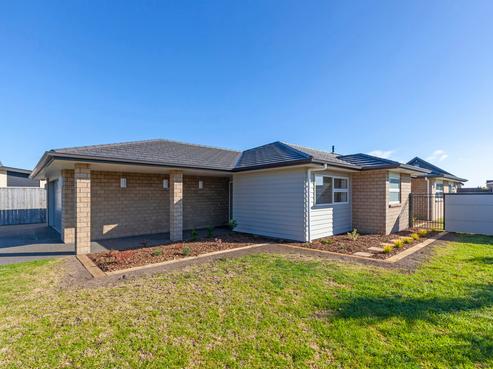 17 Taranui Way, Paraparaumu Beach