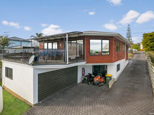 1330 Whangaparaoa Road, Army Bay