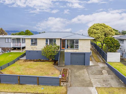 3 Robert Mckeen Street, Otaki Beach