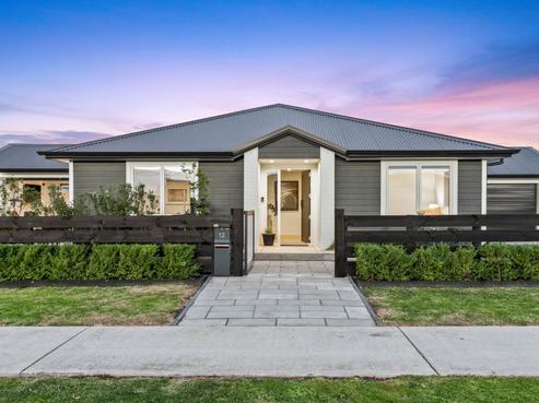 12 Kauri Grove Drive, Kumeu