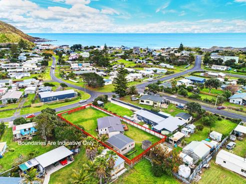 8 Mission Road, Port Waikato