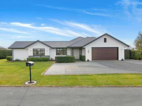 2 Preston Avenue, West Melton