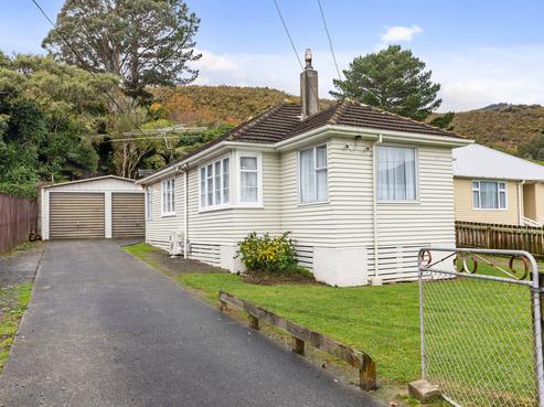 206 Waddington Drive, Naenae
