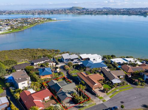 34 Venus Place, Half Moon Bay