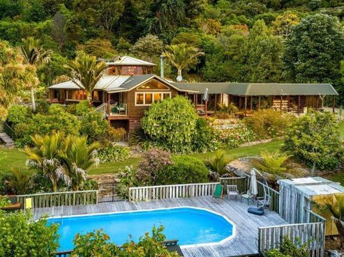 142 Rocklands Road, Takaka