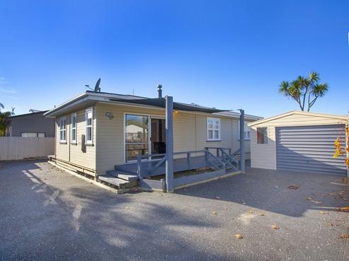 220B Aickin Road, Whangamata