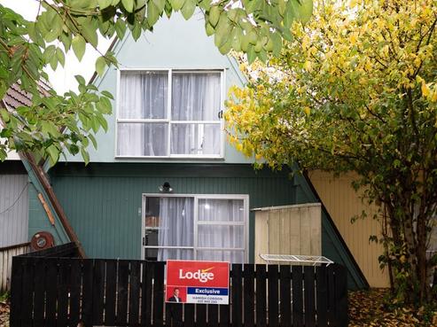 7B June Place, Hamilton East