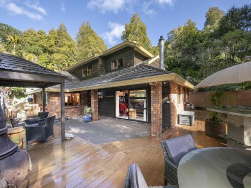 219 Shaw Road, Titirangi