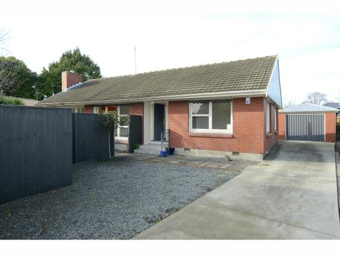 10 Ashbourne Street, Burnside