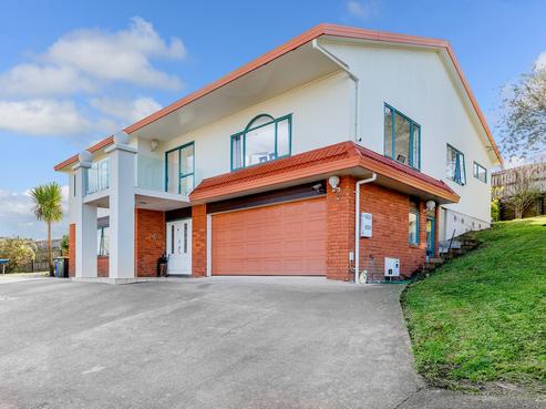 8 Graham Collins Drive, Windsor Park