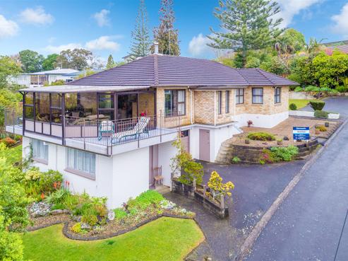 45 Tawa Street, Melville