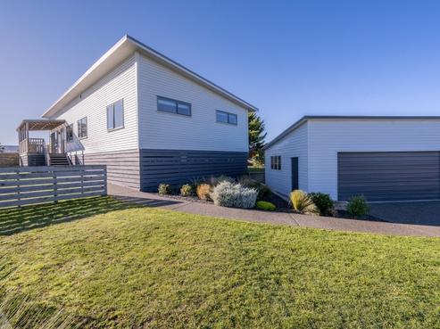 10 Sylvia Way, Te Horo