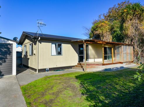 805B Hastings Street North, Hastings