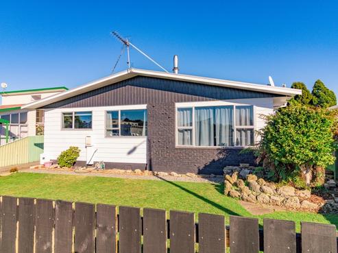 49 Exeter Crescent, Springvale