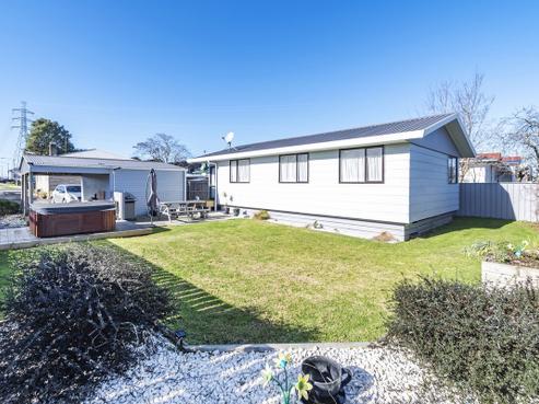 2/20 Takanini School Road, Takanini