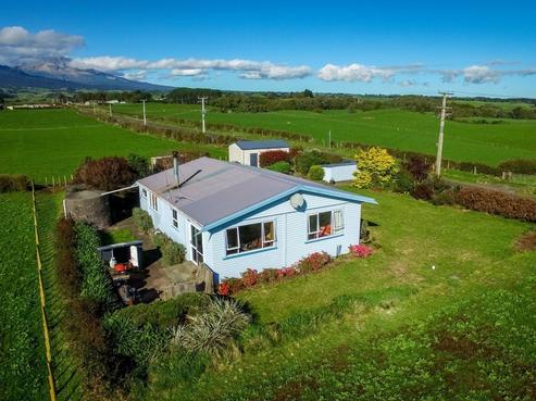 19 Dover Road, Okato
