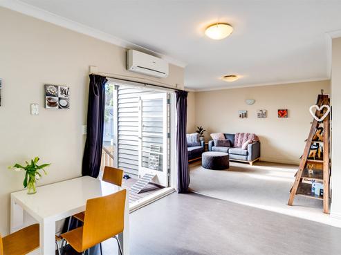 126A Shakespeare Road, Napier Hill