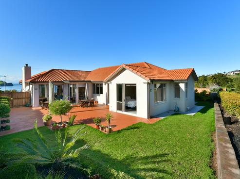 82 Island View Drive, Gulf Harbour