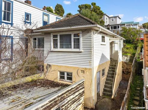 18 Edinburgh Terrace, Berhampore