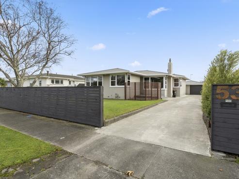 53 Holdsworth Avenue, Milson