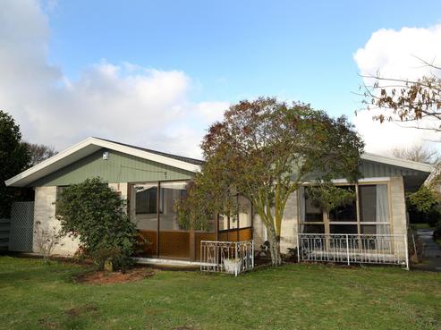 101 Frimley Avenue, Frimley