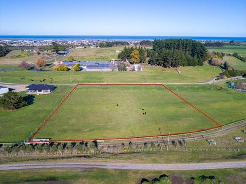 135 Mosston Road, Castlecliff