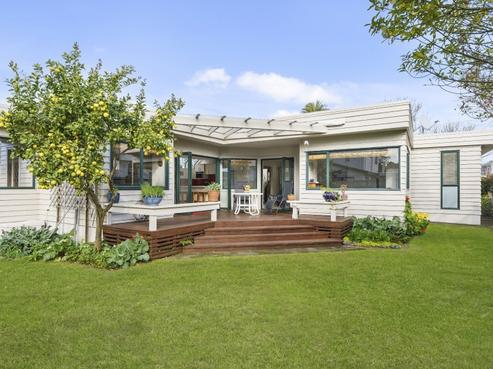 25 Tawhiri Road, One Tree Hill