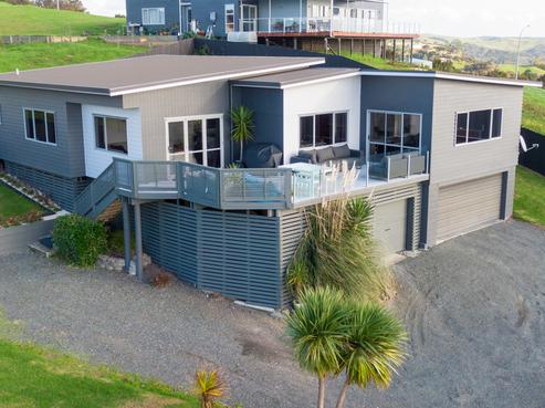 50 Dudley Crescent, Cable Bay