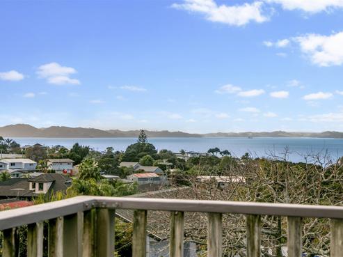 14 Maraetai School Road, Maraetai