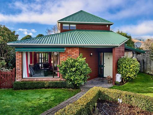 9A Charleston Avenue, Boulcott