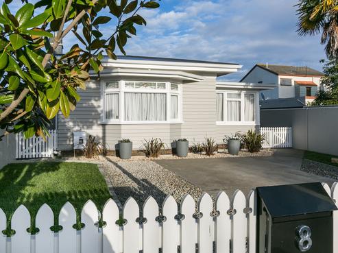 8 Nelson Crescent, Napier South