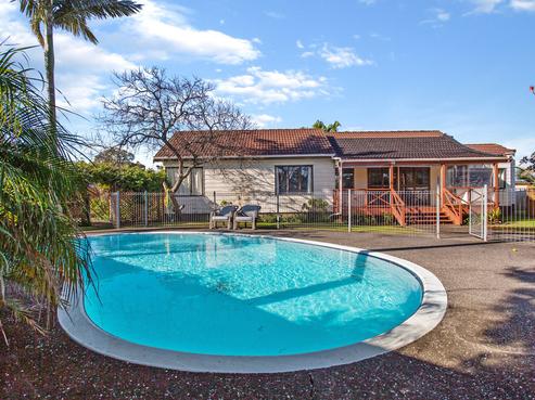 8 Burundi Avenue, Clendon Park