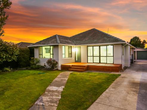 28 Joy Street, Shirley