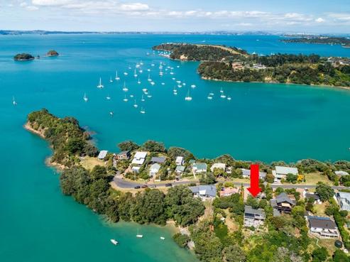 47 Shelly Beach Road, Surfdale