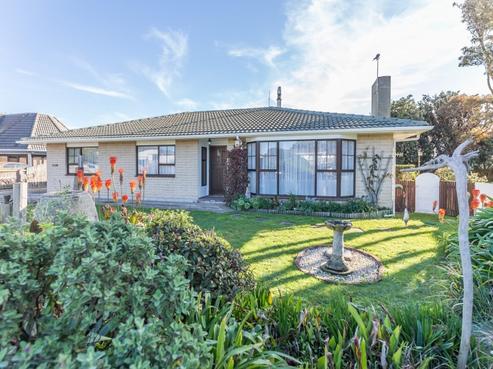 7 Rangitane Grove, Waitarere Beach